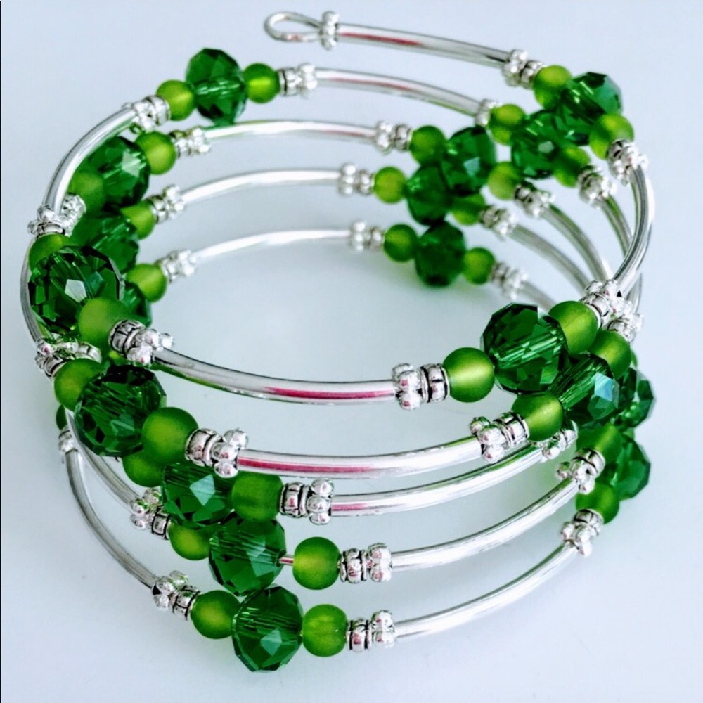 Green crystal beaded memory wire bracelet